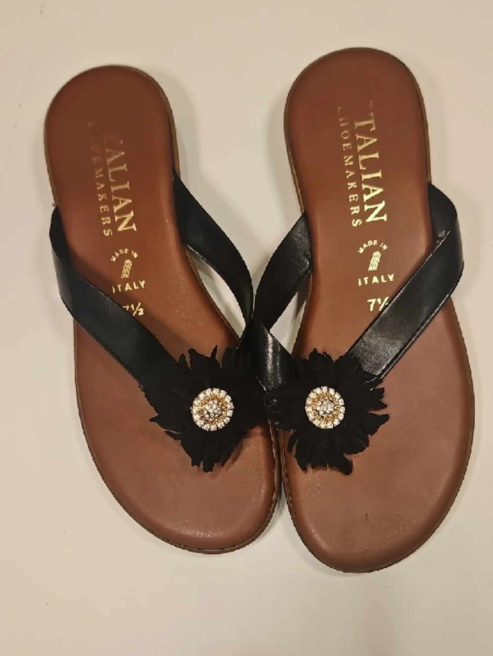 Italian Shoemakers Black Floral Jewel Slip-On Sandals - Picture 2 of 4